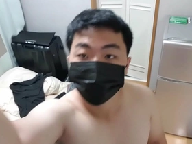 After a week of teasing, the Taiwanese twink finally blows his massive load. He's masked up, but his intense pleasure is unmistakable. Brace yourself for an unforgettable gay cumshot experience.